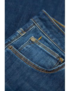 Vaqueros GARCIA · 244-5080 | byMARKA