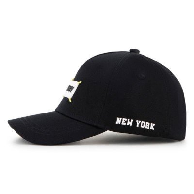 Boné DKNY